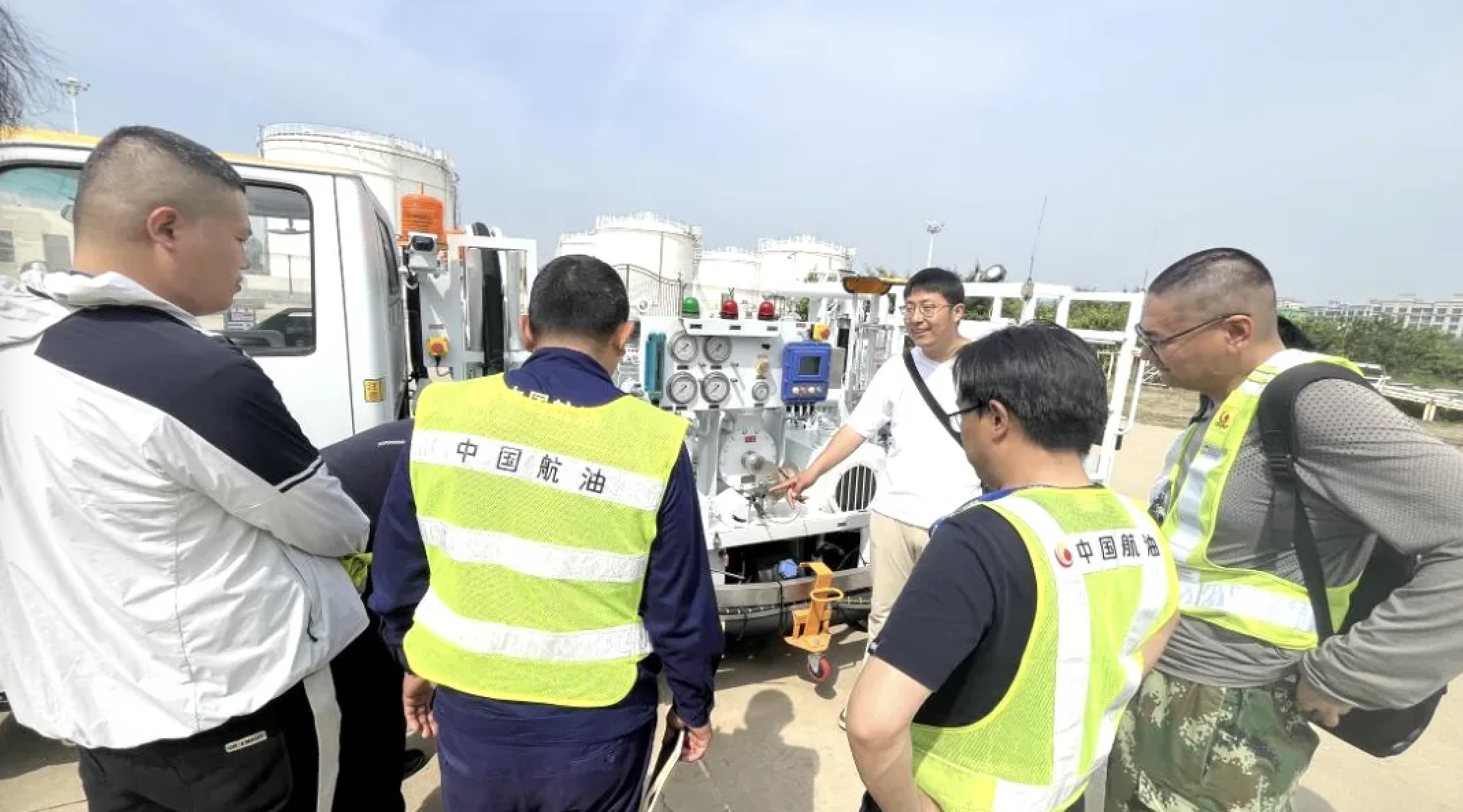 截屏2025-11-14 11.06.21.png 截屏2025-11-14 11.06.21.png